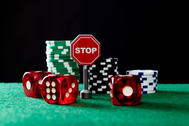 koin138 mobile app interface showing live-dealer tables and sportsbook markets
